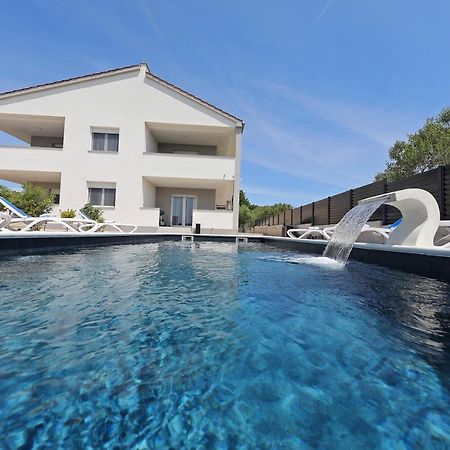 Apartmani Vlado Mitar Sukošan Exterior foto