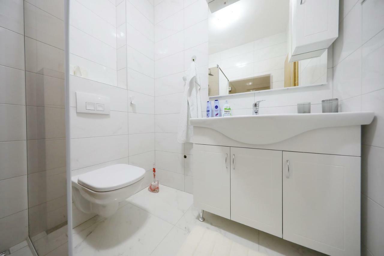 Apartmani Vlado Mitar Sukošan Exterior foto